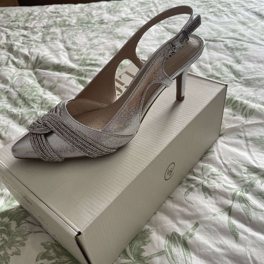Life Stride Metallic Slingback Heels - Picture 5 of 6